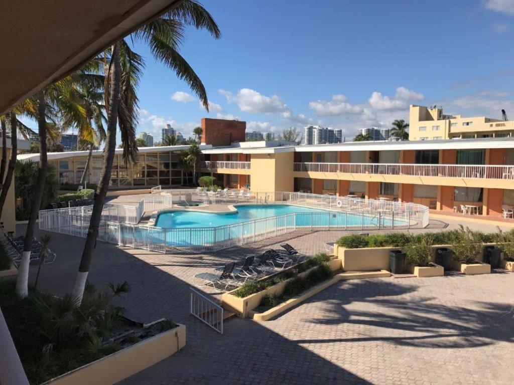 Sahara Beach Club Sunny Isles Beach Zewnętrze zdjęcie
